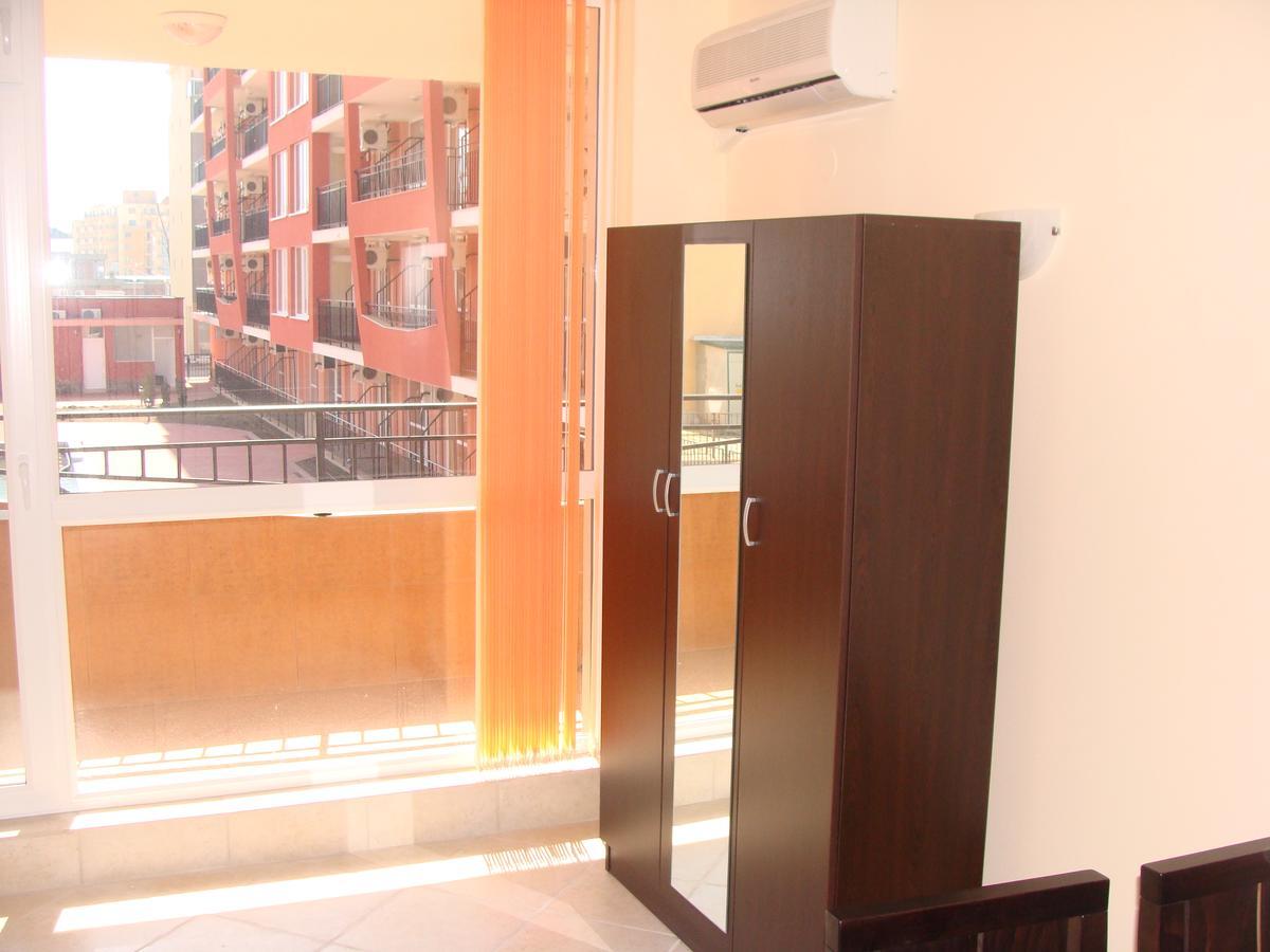Bratanov Sunset Beach 4 Aparthotel Slăntjev Brjag Exteriör bild