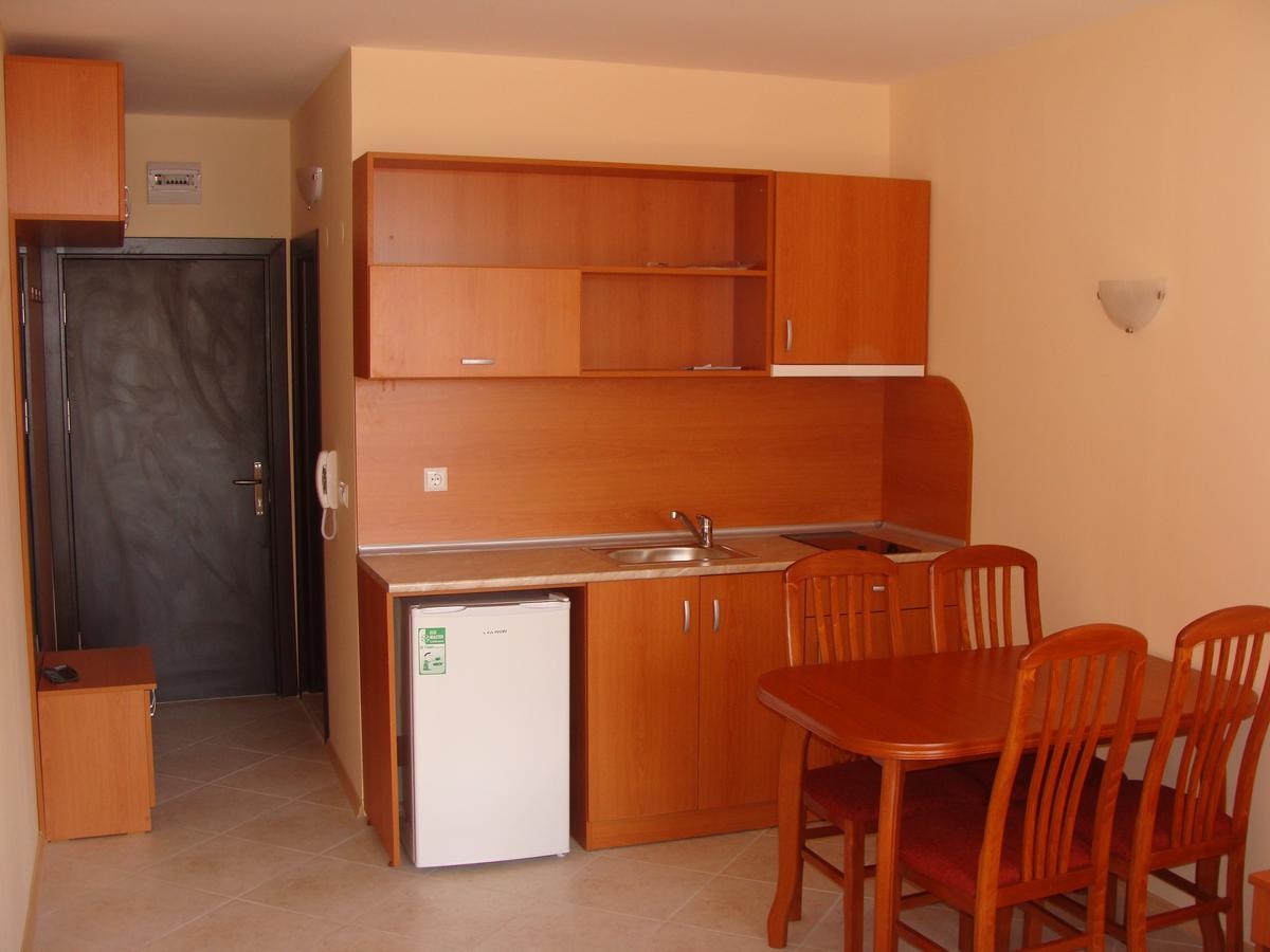 Bratanov Sunset Beach 4 Aparthotel Slăntjev Brjag Exteriör bild