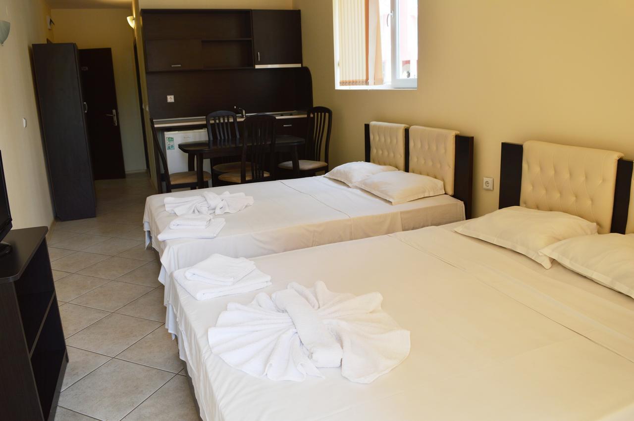 Bratanov Sunset Beach 4 Aparthotel Slăntjev Brjag Exteriör bild