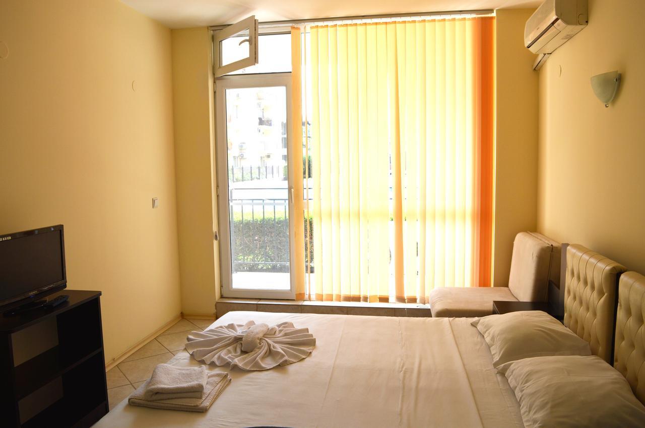 Bratanov Sunset Beach 4 Aparthotel Slăntjev Brjag Exteriör bild