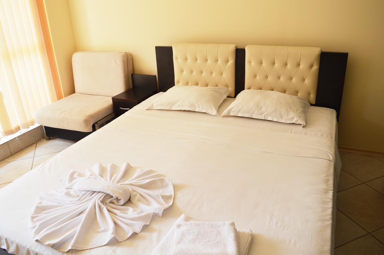 Bratanov Sunset Beach 4 Aparthotel Slăntjev Brjag Exteriör bild