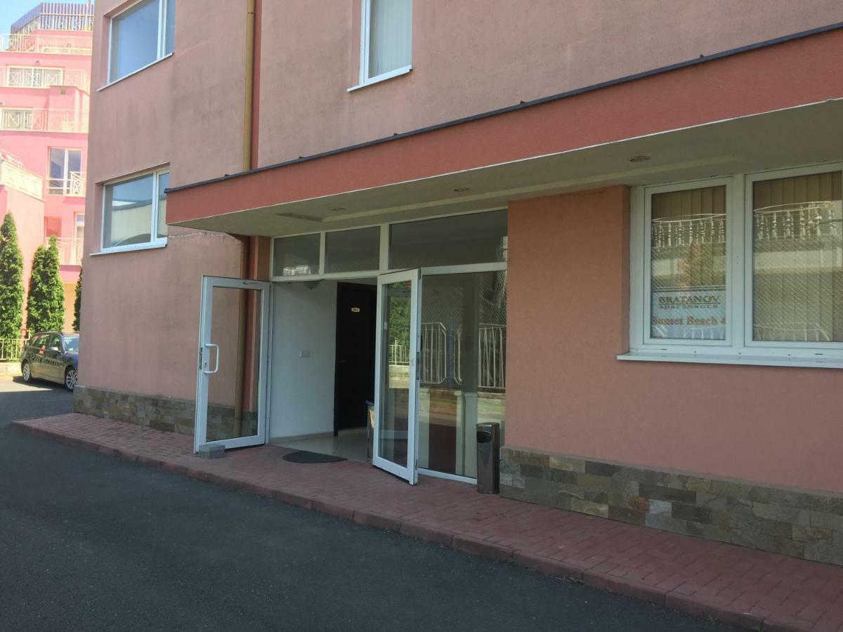 Bratanov Sunset Beach 4 Aparthotel Slăntjev Brjag Exteriör bild